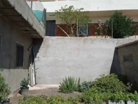 Nave industrial en calle del Regato