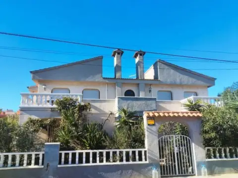 Chalet en Carretera de Barcelona a Cadis