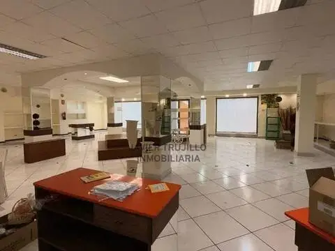 Local comercial en Oeste