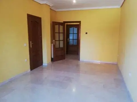 Piso en Plaza de Toros-La Guija-Santa María-Ciudad Jardín-Los Rosales