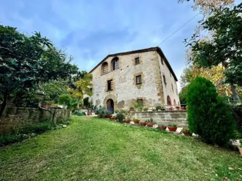 Casa rústica en Carrer de Bellveí