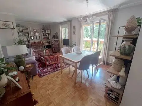 Piso en Avenida de las Suertes