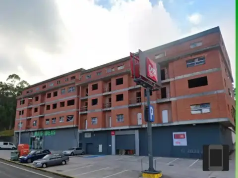 Edificio en calle Avenida de Fisterra, 4