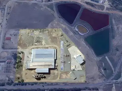 Nave industrial en Aznalcóllar