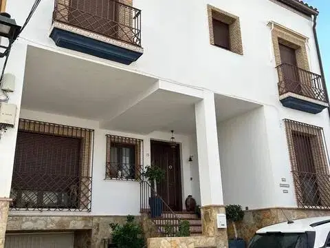 Casa adosada en Rute