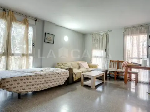 Piso en La Verneda-La Pau