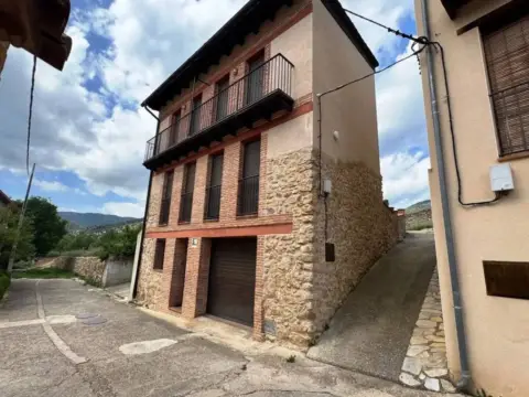 Chalet en calle de los Extramuros