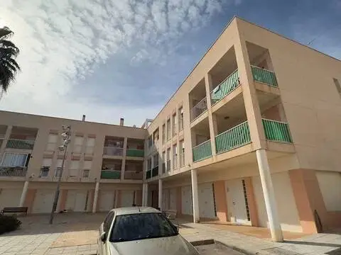 Local comercial en calle Plaza de Espana