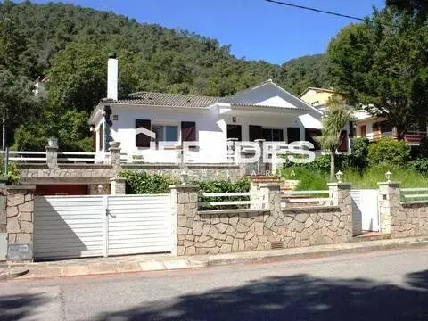 Chalet en Torrelles de Llobregat