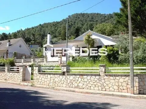 Chalet en Torrelles de Llobregat