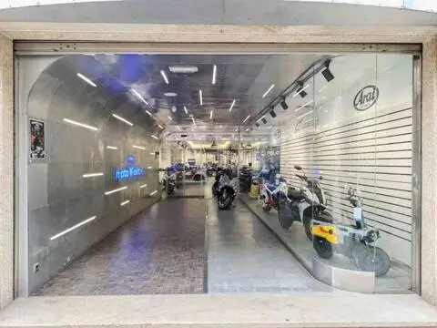 Local comercial en Centro-Areal