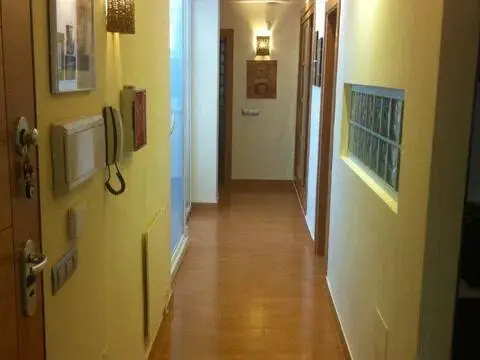 Piso en calle Séneca, 6