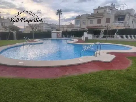 Chalet en calle Itaca