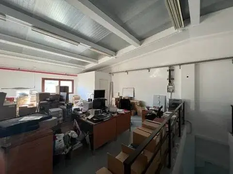 Nave industrial en Ca n'Aurell