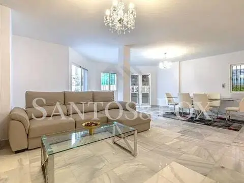 Chalet en Nueva Andalucía-Centro