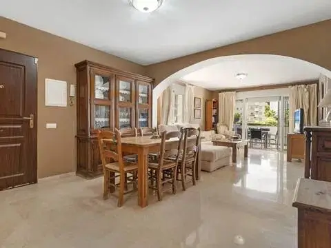 Piso en Nueva Andalucía-Centro