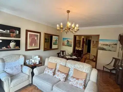 Piso en Carril (Casco Urbano)