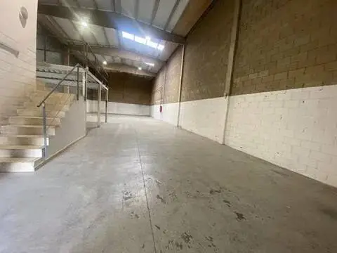 Nave industrial en Santa Perpètua de Mogoda