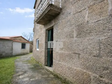 Casa rústica en Hermida (Pazos de Borbén)