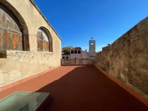Casa rústica en Plaça de la Vila