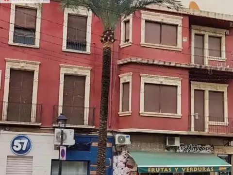 Edificio en Aspe