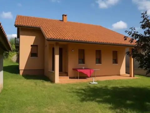 Chalet en calle de los Lagares