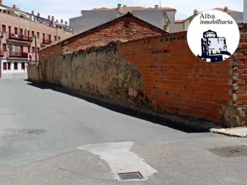 Terreno en Plaza de San Miguel