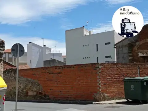 Terreno en Plaza de San Miguel