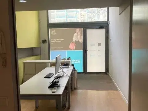 Local comercial en Carrer de València