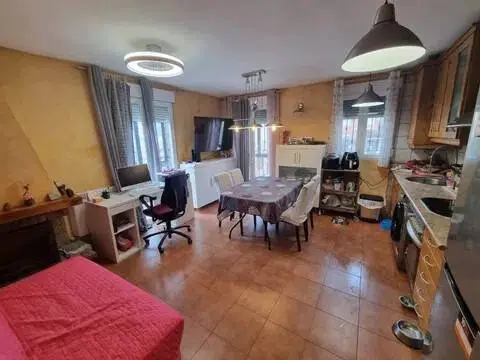 Piso en Navaluenga