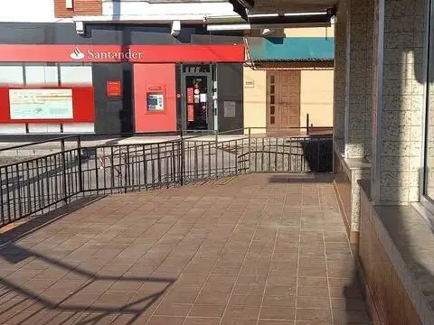 Local comercial en calle Centro, 140