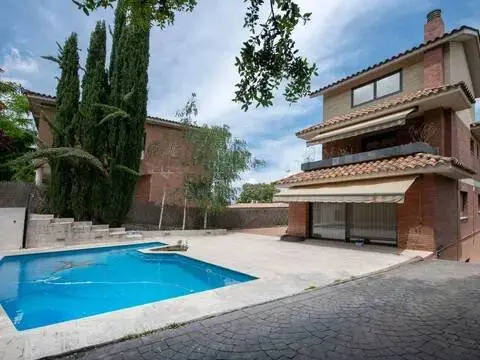 Chalet en La Floresta-Les Planes