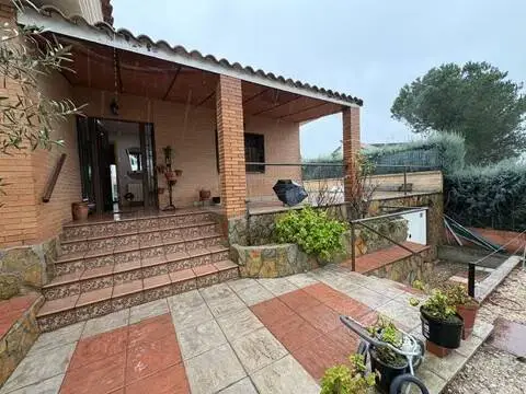 Chalet en calle del Jazmín