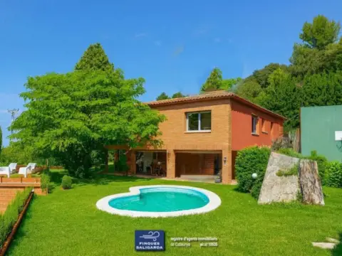 Chalet en El Pinar i El Portus