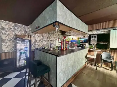 Local comercial en Puerto Marina