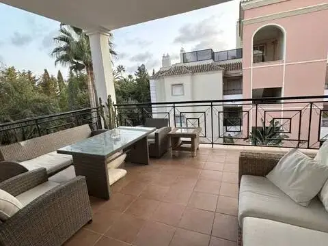 Piso en calle calle 01D Nva Andaluc, 84 T