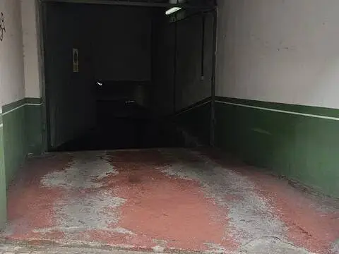 Garaje en calle de la Pomba