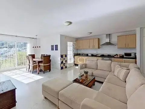 Piso en Marina del Este-Punta de la Mona