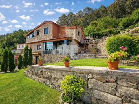 Chalet en Redondela