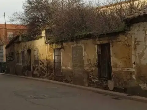 Terreno en calle del Salitre