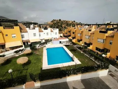 Casa adosada en calle calle Clara Campoamor No Number