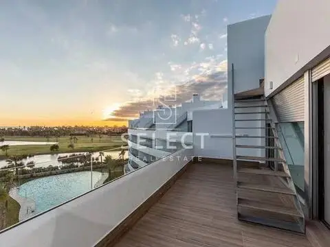 Ático en Playa Granada