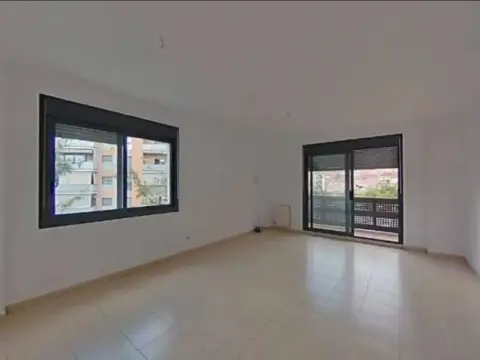 Piso en Carrer d'Ernest Lluch