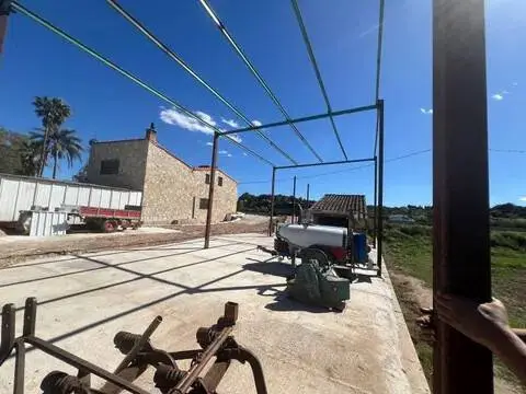 Casa rústica en Carrer C