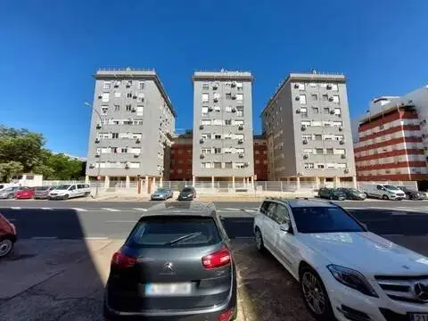 Piso en Avenida de las Ciencias-Emilio Lemos