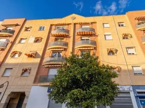Piso en calle Profesor Tierno Galván