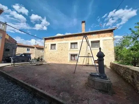 Casa en calle Fuente