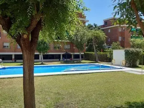 Piso en Pineda-Pedro Salvador