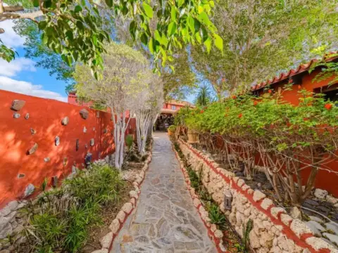 Local comercial en calle de los Muros