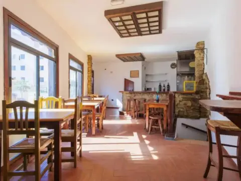 Local comercial en Avenida Marítima